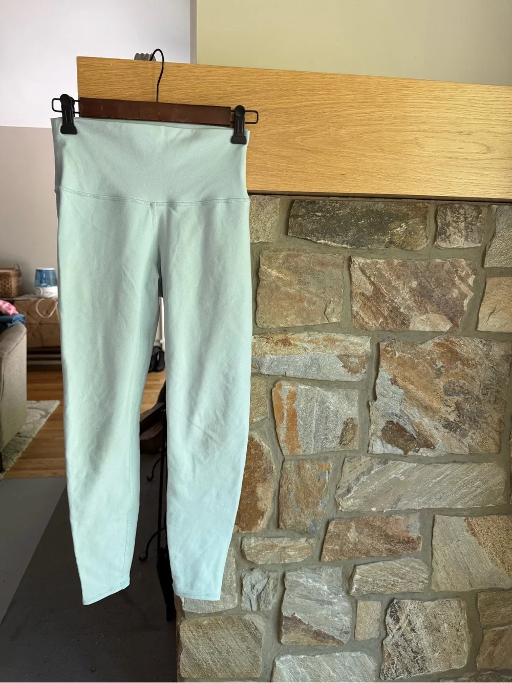 ALO Yoga Airlift Leggings 7/8 Women Sz S high-Waist Chalk Blue